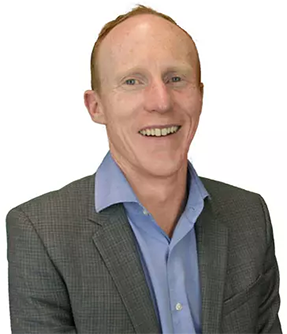Dr Darcy Holt : 